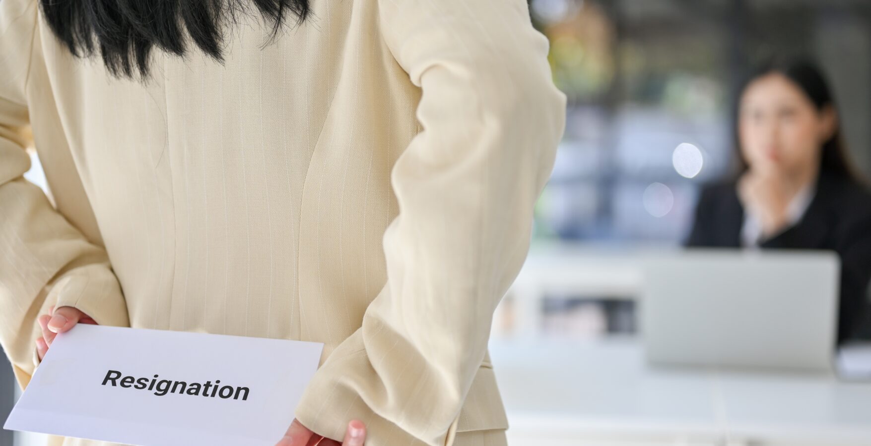 How to Gracefully Tell Your Boss You’re Quitting - Rethink Beautiful